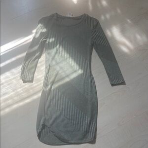 Elegant Green Ribbed Dress